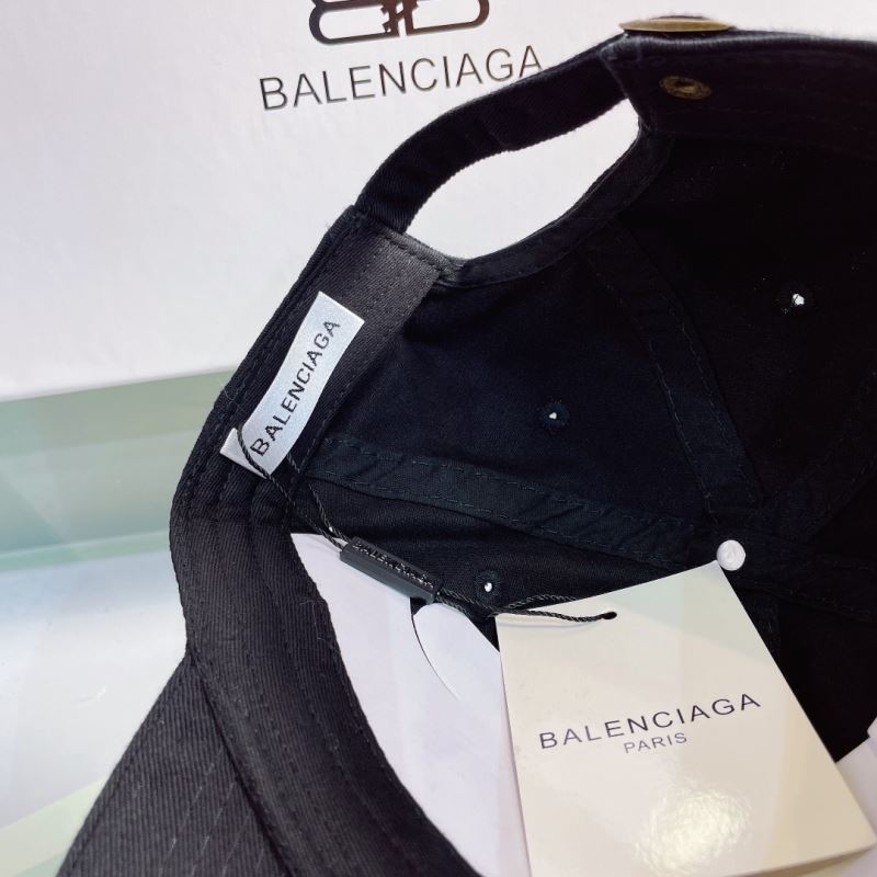 BALENCIAGA